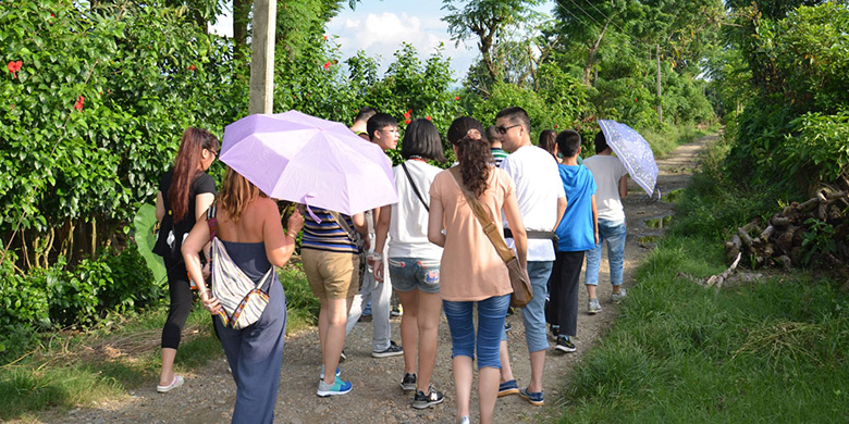 nepal-targets-for-15-million-tourists-arrival-by-2020-4 Tourist in nepal