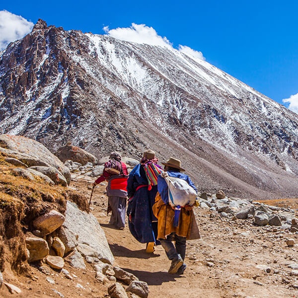 trekking in tibet